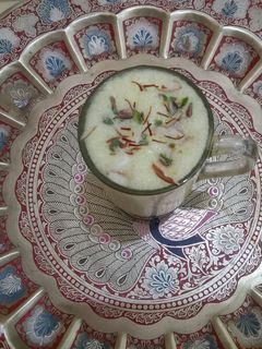 केसरिया ड्रायफ्रूट्स लस्सी रेसिपी मुख्य फोटो