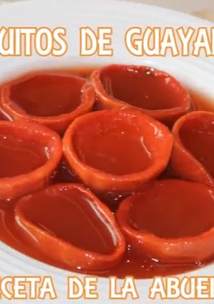Una foto de Casquitos de guayaba by lacaceroladesilvana