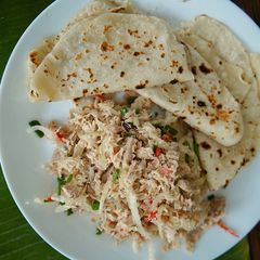 A picture of Mas Huni (tuna with coconut) (Maldives).