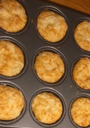 Hagymás - sajtos - szalonnás muffin recept fotója