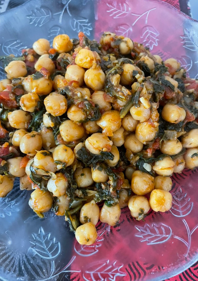 Una foto de Garbanzos con espinacas. Olla GM