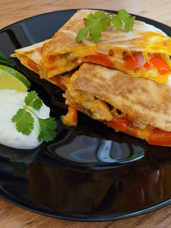 Csirkés quesadilla recept fotója