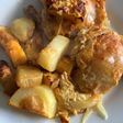 Pollo al horno tipo hindú con papas y boniatos
