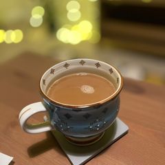 A picture of Saffron milk tea.