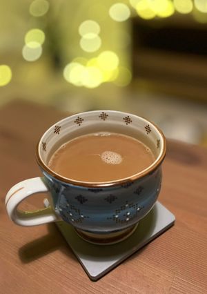 A picture of Saffron milk tea.