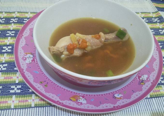 Sup Ayam Jahe dengan Goji Berry