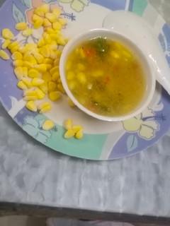સ્વીટ કોર્ન સૂપ (Sweet Corn Soup Recipe In Gujarati) રેસીપી મુખ્ય ફોટો
