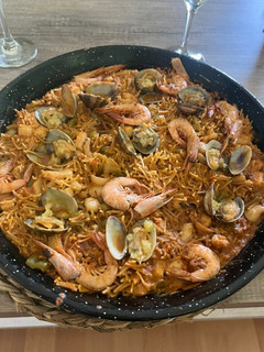 Una foto de Fideuá de marisco