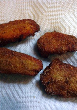 A picture of fried fish.