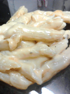 A picture of Easy mac n cheese!.