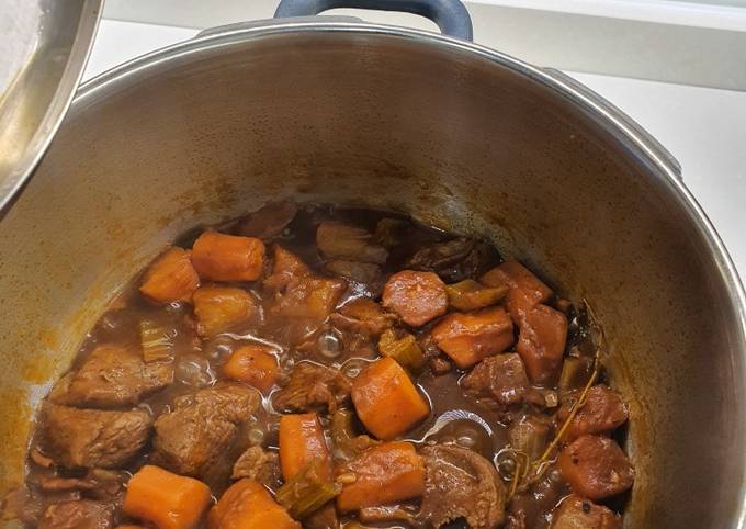 How to Make Super Quick Homemade Guinness Stout Beef Stew