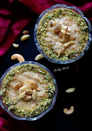 A picture of Sheer Khurma.