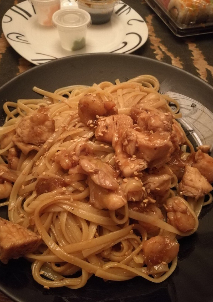 Una foto de Tallarines Teriyaki