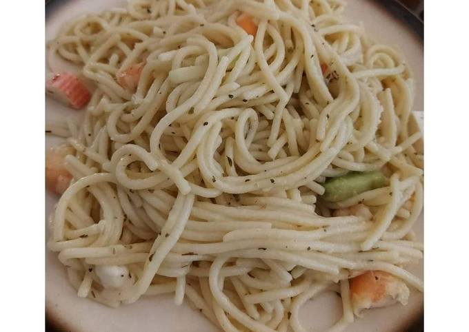 Espaguetis con aceite y orégano Receta de Tammy Berges- Cookpad