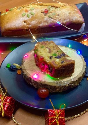 A picture of Super seeds nuts non alcohol Christmas fruit cake.
