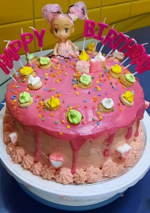 صورة لوصفة كيكة عيد ميلاد للبنوتات