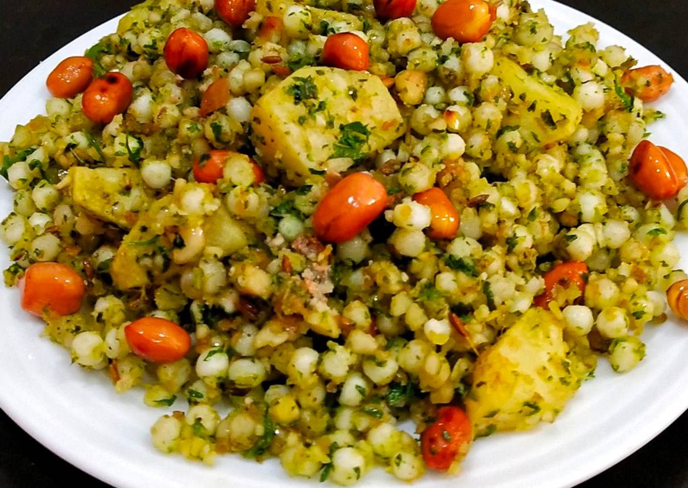 Hariyali Sabudana Khichdi