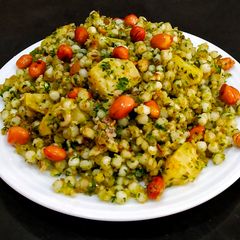 A picture of Hariyali Sabudana Khichdi.