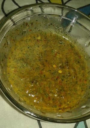 A picture of Curry leaves chutney.