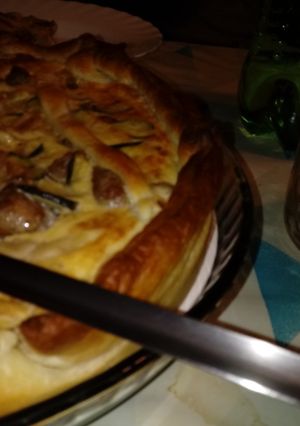 Foto principal de Quiche de salchichas y calabacín