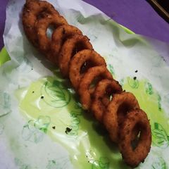 A picture of Potato rings.