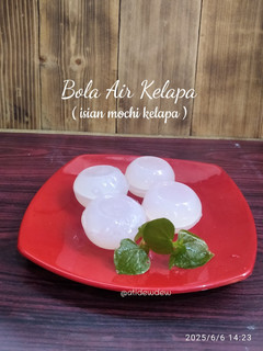 Foto resep *Bola Air Kelapa (isian mochi kelapa)*