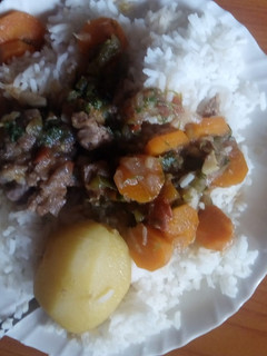 A picture of Rice beef stew.