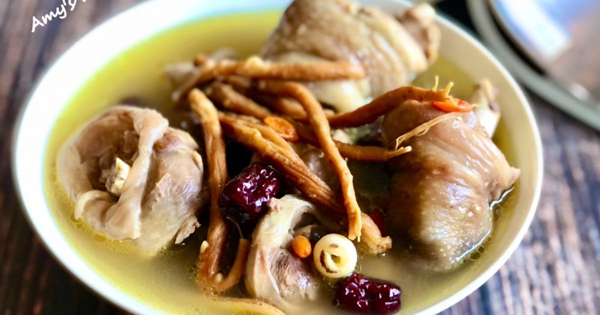 【人參雞湯】食譜與做法:簡易中式、韓式養生湯,滋補安神一碗搞定!