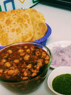 अमृतसरी छोले (amritsari chole recipe in Hindi) रेसिपी मुख्य फोटो