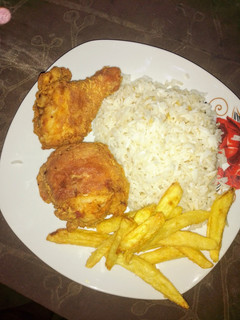 Una foto de Pollo a la Broaster