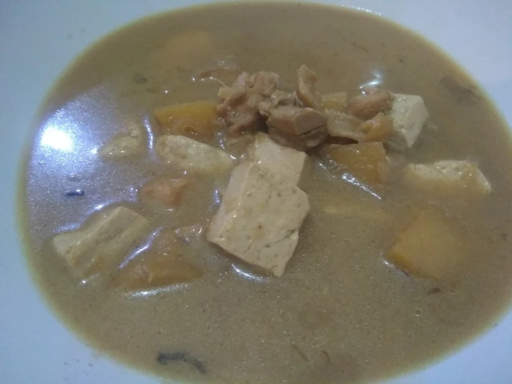 Langkah Mudah untuk Membikin Resep Semur ayam kentang tahu yang Lezat Anti Ribet, Mantap