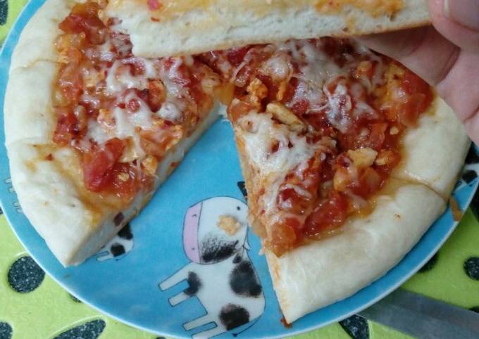 Resep Pizza rumahan ricecooker yang Bikin Ngiler