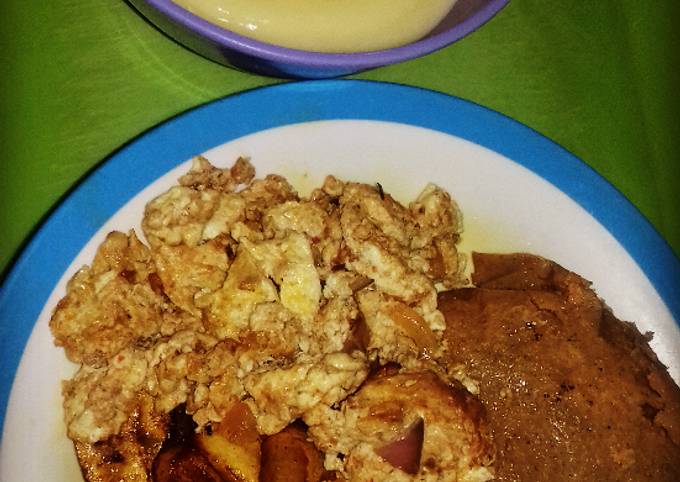 Moimoi, plantain and scrambled egg with pap