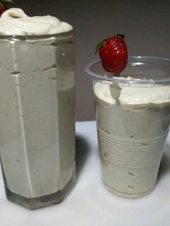 A picture of Fruit shake smoothy.
