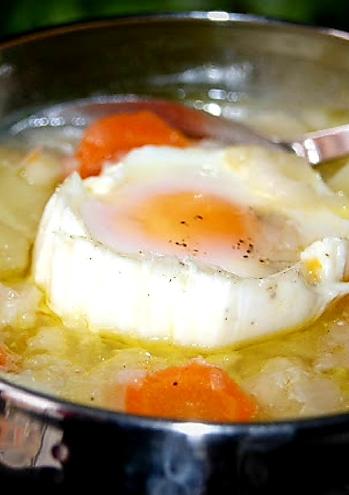 Una foto de Sopa de puerros con bacalao, Porrusalda