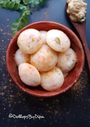 A picture of Kuzi Paniyaram.