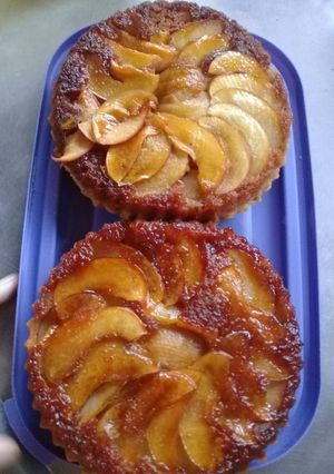 Una foto de Invertida de manzanas con harina integral (12 cucharadas)