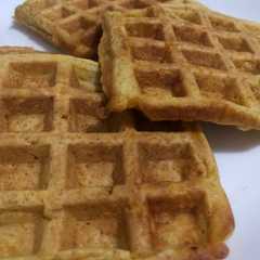 Una foto de Waffles salados de zanahoria