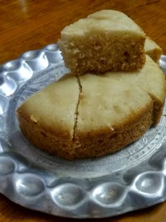 முட்டை & பால் இல்லாத கேக்(Egg &Milkless Cake recipe in Tamil) செய்முறை முக்கிய புகைப்படம்