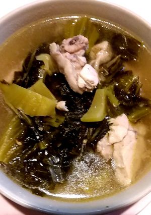 รูปของ สะโพกไก่ต้มผักกาดดอง