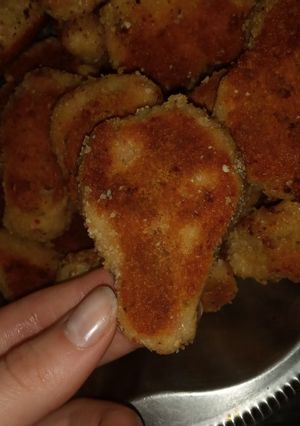 Una foto de •patitas de pollo•