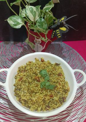 A picture of Raw Mango Thecha Pulao.