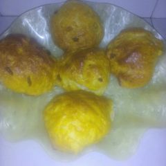 A picture of Fruit Buns#Authorsmarathon#.