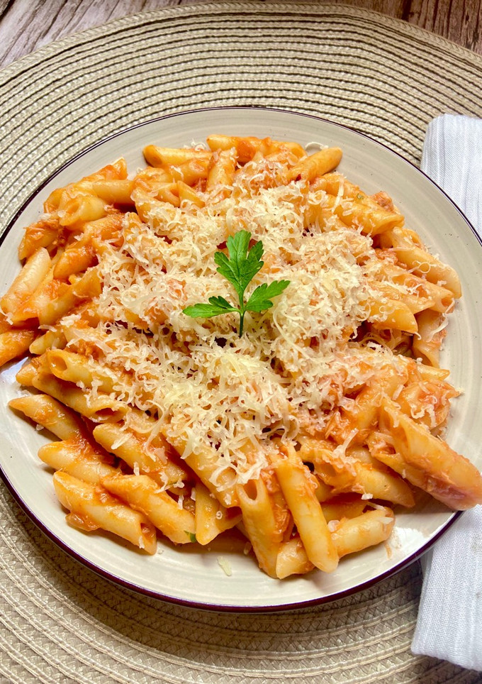 Una foto de Macarrones con atún