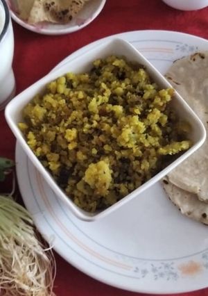 A picture of Fenugreek leaves lotaru.