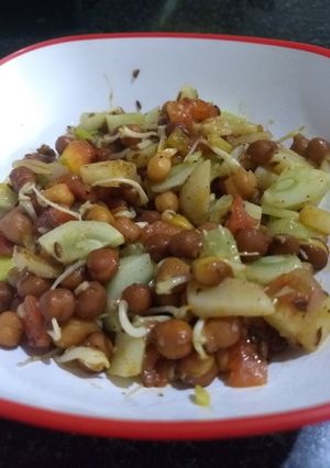 A picture of Black Sprout salad.