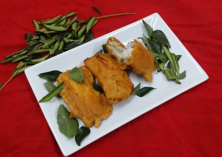 Cheesy Bread Pakoras in Two Ways Cheesy Bread Pakoras in Two Ways