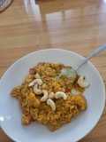 Łosoś z ananasem i papryką w sosie curry