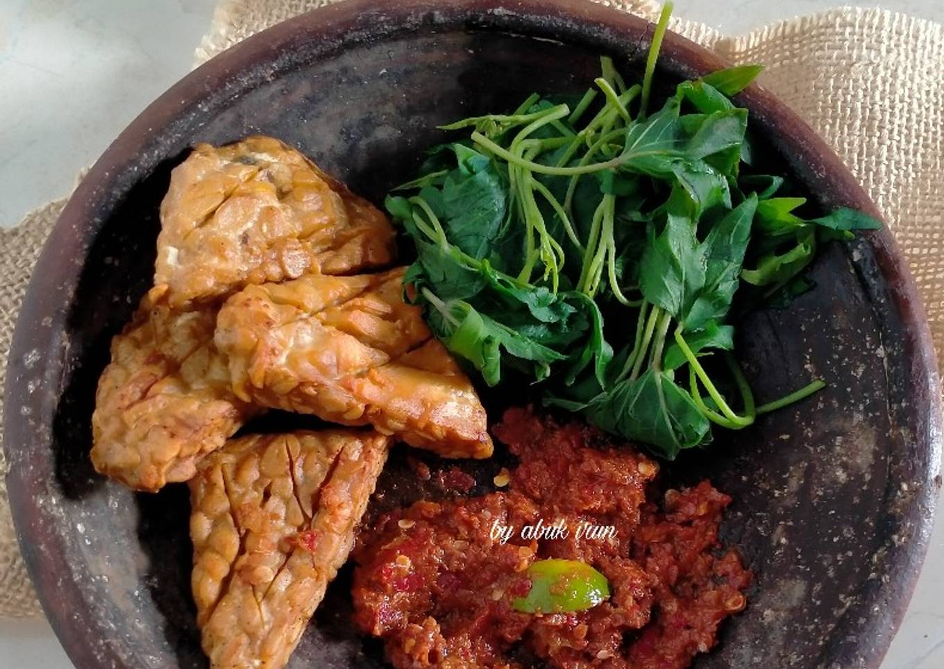 Cemeding sambal terasi kukus