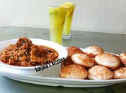 A picture of malunggay leaves
